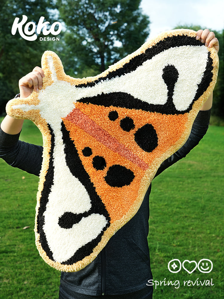 Veramou Amber Moth Shaped Tufted Rug – Machine-Washable Butterfly Flocked Mat 35" x 21"